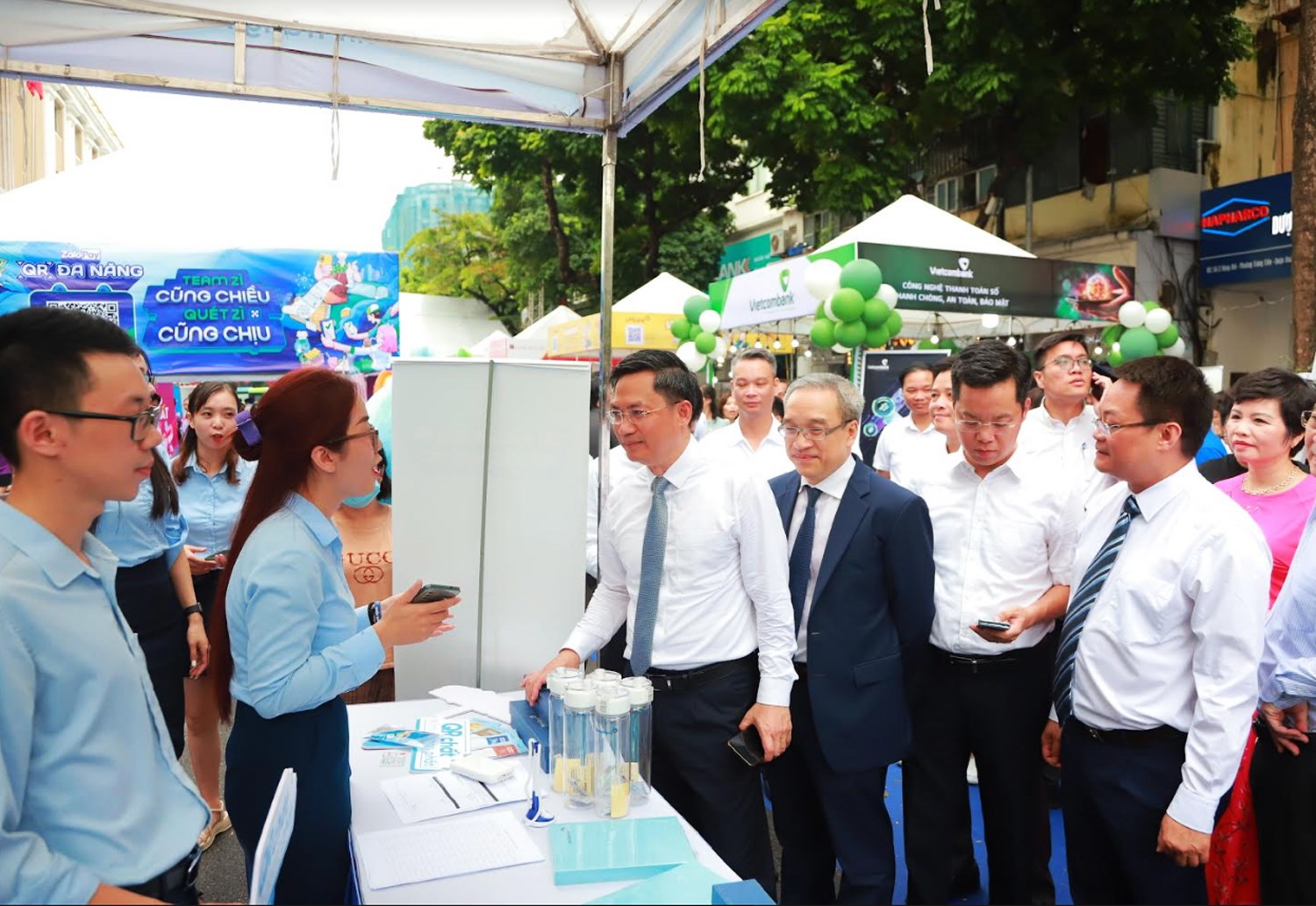 Gửi Xe Không Tiền Mặt - Tiện Ích Thực Sự Khi Đúng Chỗ